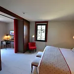 Pont Levis Boutique Hotel - 50M Cite Remparts Carcassonne מלון