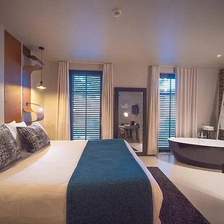 Pont Levis - Franck Putelat 4* Carcassonne