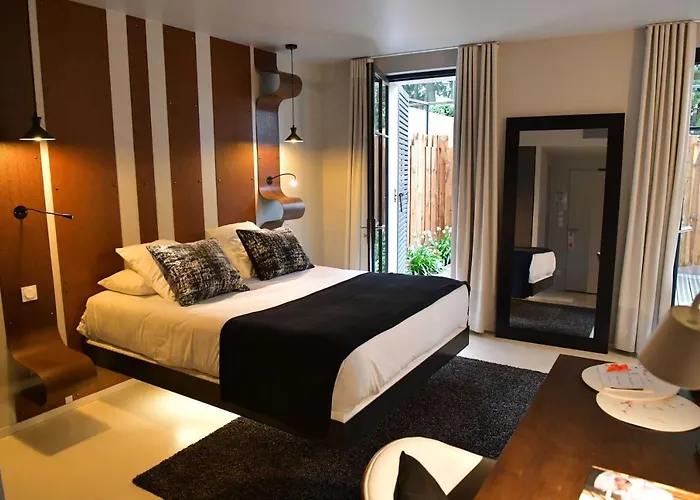 Pont Levis Boutique -