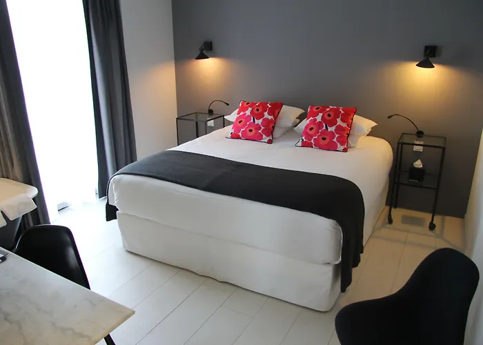 Pont Levis Boutique Hotel - Carcassonne Hotel 4*